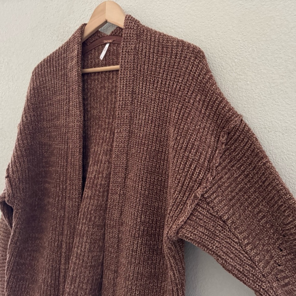 Free People High Hopes Cardigan Sweater Medium Brown Fisheraman Boho Chunky Prep - Picture 8 of 12